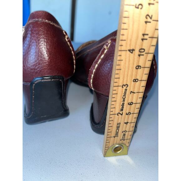 Covington Lara Womens 8.5 Penny Loafers Brown Wedge Heels Bicycle Toe Leather - Picture 2 of 4